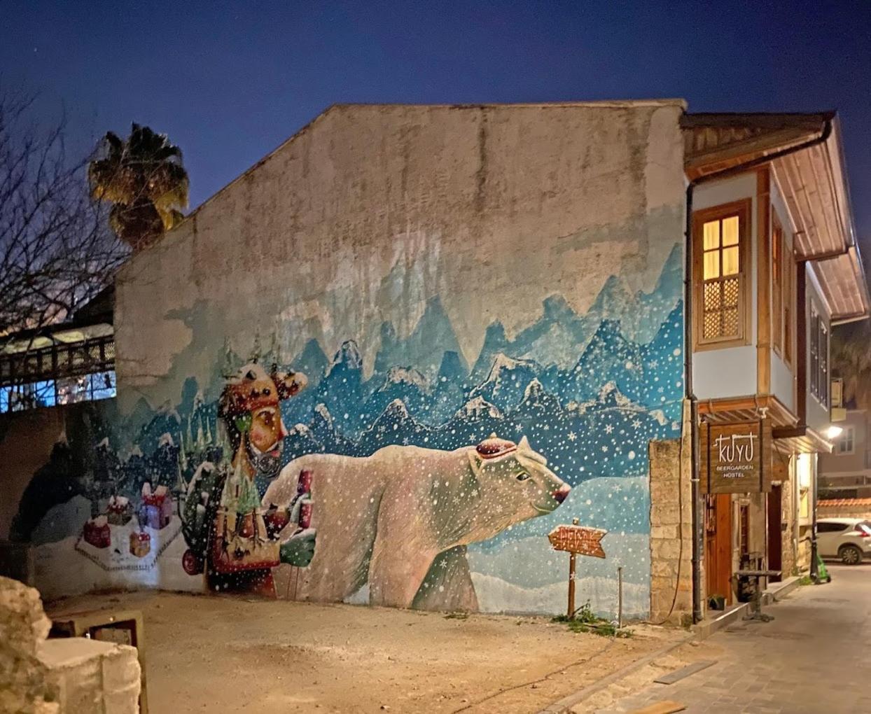 Kuyu Beergarden Hostel Antalya Exteriör bild